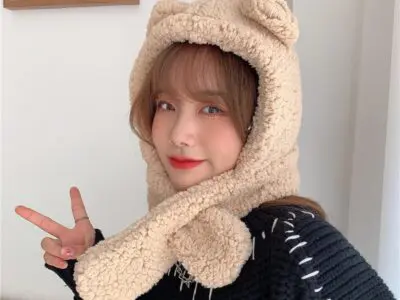 Stay Fashionable and Cozy with Women’s Solid Color Bear Ears Hat Scarf