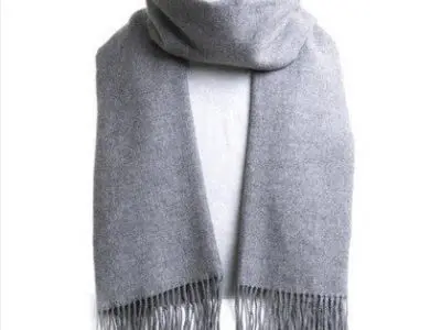 Synthetic Cashmere Scarf for a Cozy Winter