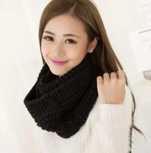 Women’s Padded Warm And Cold-proof Hooded Scarf