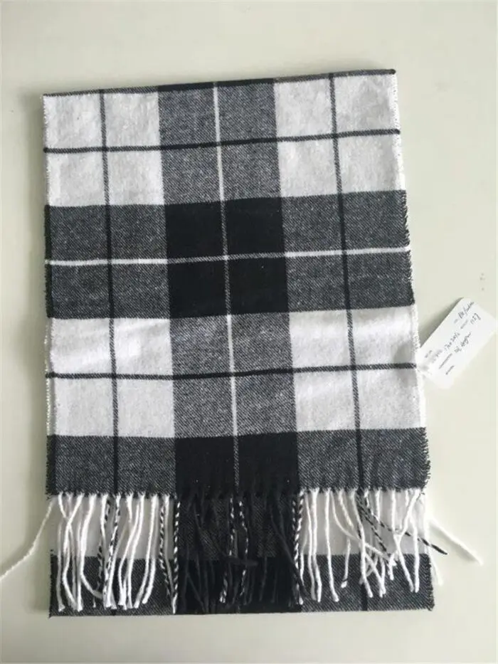 Synthetic Cashmere Scarf for a Cozy Winter