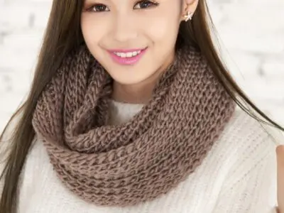 Women’s Padded Warm And Cold-proof Hooded Scarf