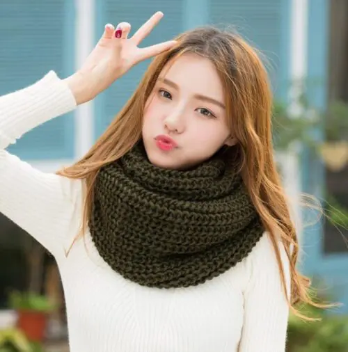 Women’s Padded Warm And Cold-proof Hooded Scarf