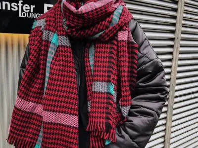 Elegance Meets Warmth/ Thousand Birds Check Scarf Shawl