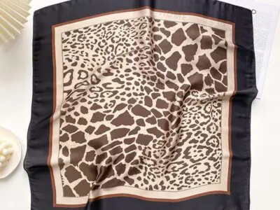 Stylish and Versatile Color-Matching Simulation Silk Square Scarf