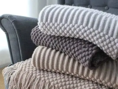 Cozy Small Nap Blanket – Perfect for Quick Comfort