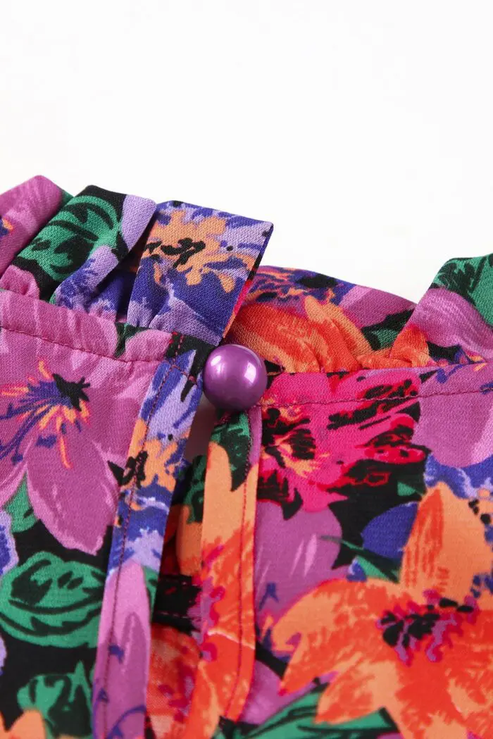 Chic Multicolor Floral Print Blouse with Round Neck and Puff Sleeves