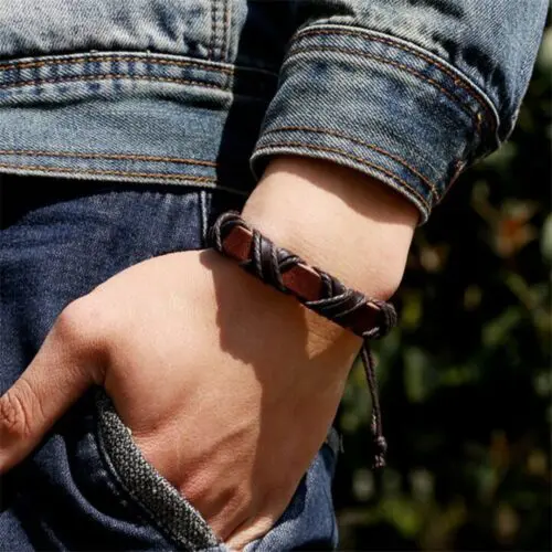 Epic Grey Wolf Torc Bracelet – Channel the Power of Norse Mythology with Intricate Craftsmanship