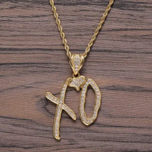 Bold Urban Hip Hop Necklace – Streetwear Style for Men & Women