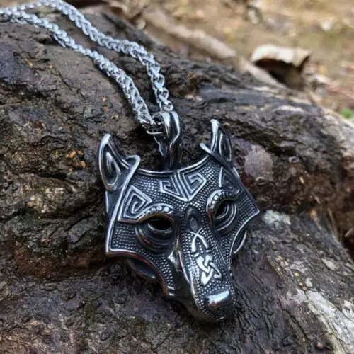 Handcrafted Norse Grey Wolf Head Pendant Chain – Embrace Viking Spirit with Artisan Craftsmanship