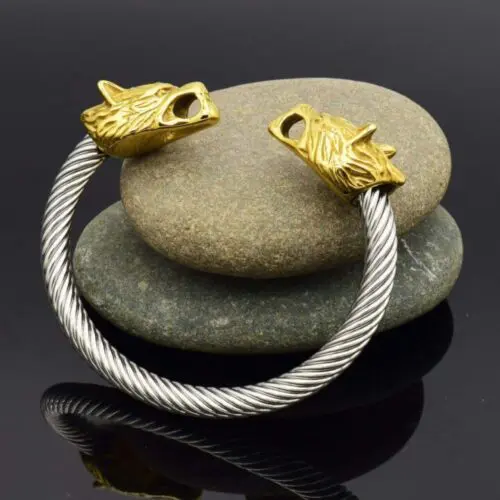 Epic Asgard Grey Wolf's Head Bracelet – Channel the Spirit of the Norse with Intricately Crafted Design