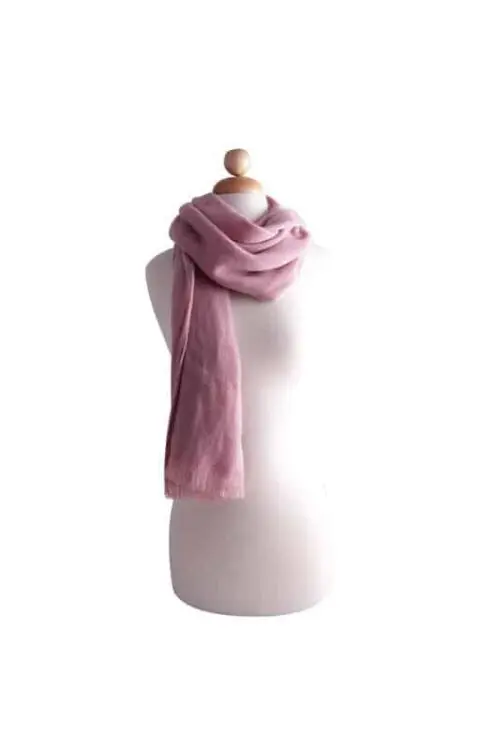 Timeless Lightweight Fashion Scarf- Elevate Your Style with Classic Elegance