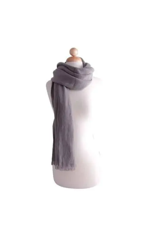 Timeless Lightweight Fashion Scarf- Elevate Your Style with Classic Elegance