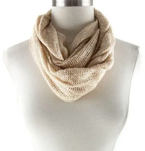 Dual-Toned Infinity Scarf Lightweight Knit for Versatile Elegance