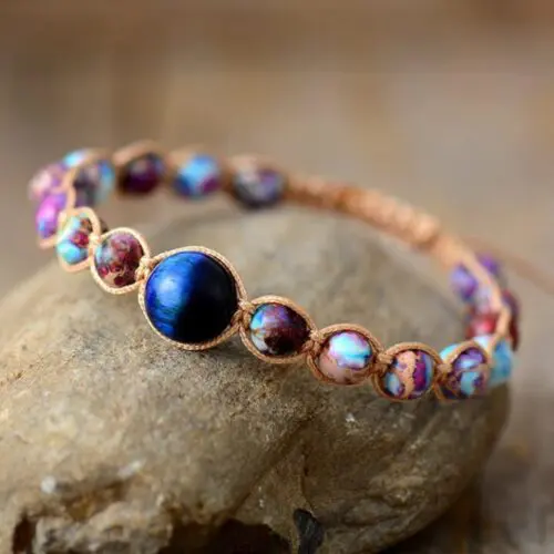 Adjustable Hand-Woven Friendship Bracelet – Symbol of Bond and Craftsmanship for Lasting Connections