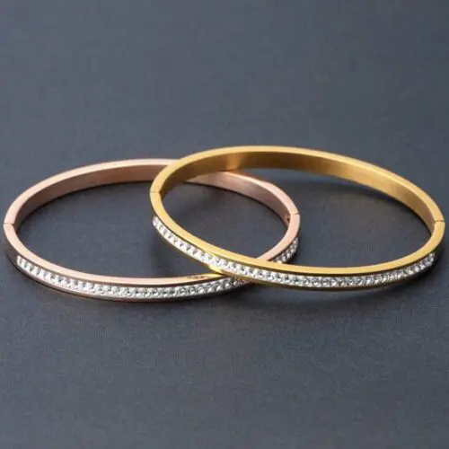 Sleek Diamond-Opening Stainless Steel Bracelet – Sophisticated Elegance in Every Detail