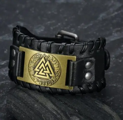Nordic Viking Totem Triangle Energy Leather Bracelet – Symbolize Strength and Tradition in Men's Fashion