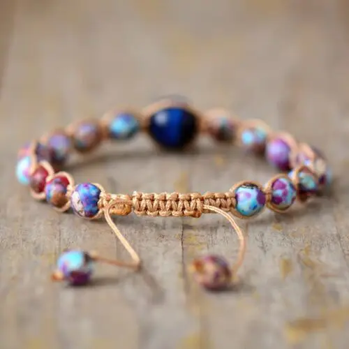 Adjustable Hand-Woven Friendship Bracelet – Symbol of Bond and Craftsmanship for Lasting Connections