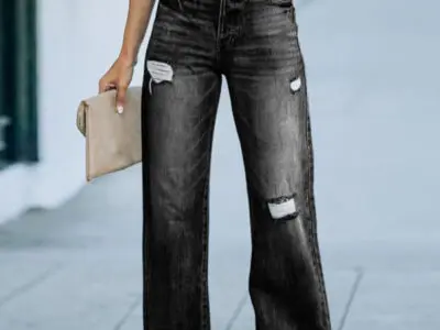 Wide Leg Denim Jeans / Washed Look with Ripped Details
