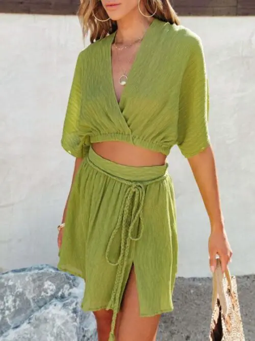 Elegant Cross Open Back Suit / V-Neck Jacket and Slit Short Skirt