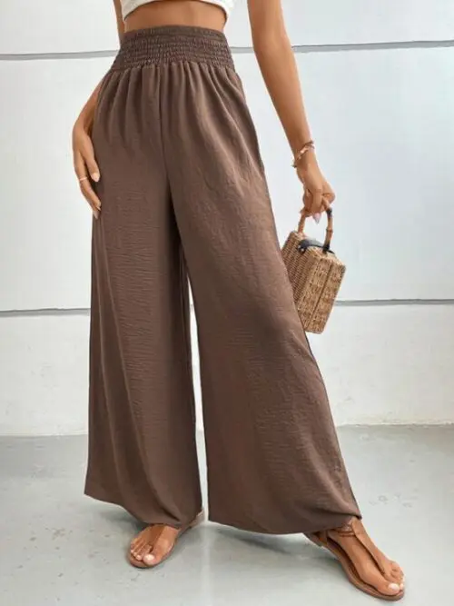 Flared Wide-Leg Pants in a Solid Color
