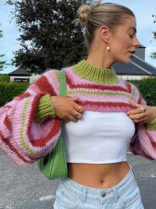Chic Colorful Striped Knit Sweater/ Short Long-Sleeve Blouse for Effortless Style