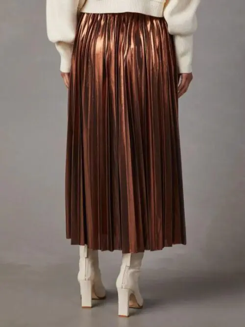New High-Waisted A-Line Mid-Length Skirt with Shimmering Pleats
