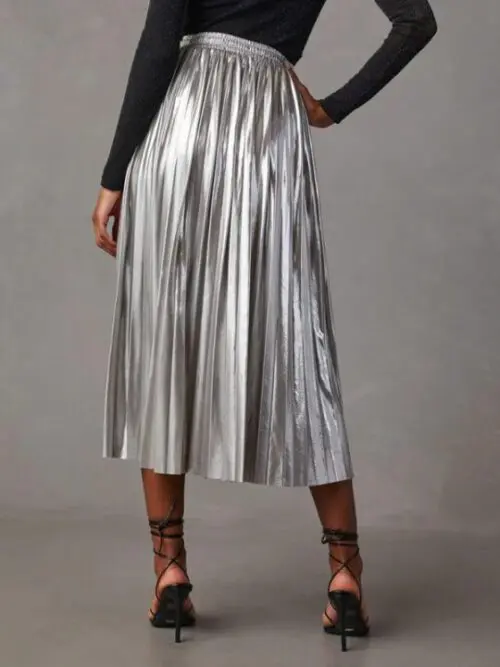 New High-Waisted A-Line Mid-Length Skirt with Shimmering Pleats