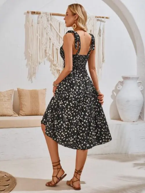 Tie-Strap Dress Featuring a Chic Hollow Design