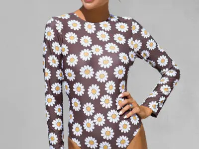 V-Neck Blue and White Porcelain Print One-Piece Swimsuit