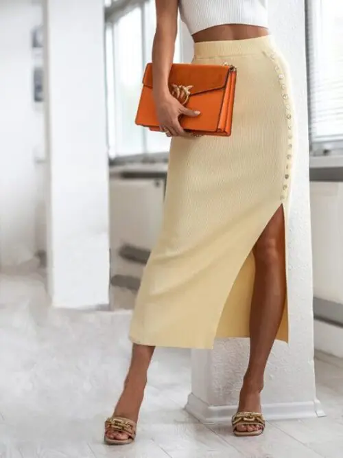 Stylish Midi Skirt with Button Slit in a Solid Color