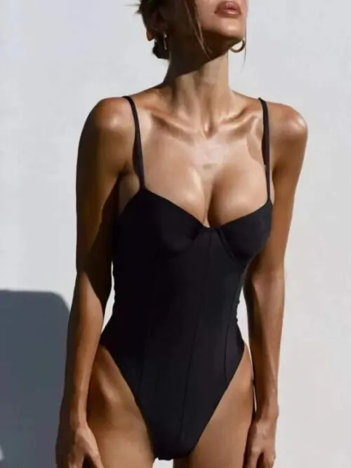 New Floral One-Piece Swimsuit with Low-Cut High-Cross Design