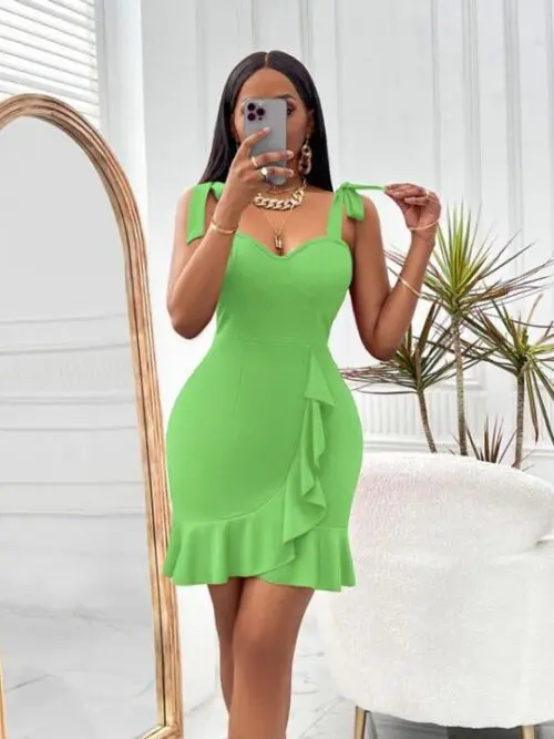 Chic V-neck Sleeveless Solid Color Hip-Hugging Maxi Dress
