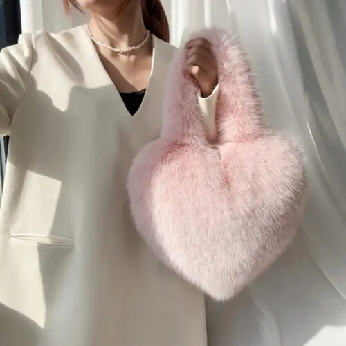Women Fashion Pink Heart Shaped Furry Handbag – Fluffy Faux Fur Y2K Shoulder Bag, Spacious and Stylish