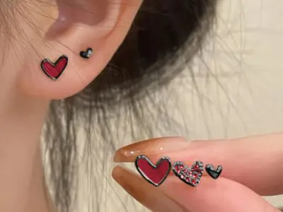 3pcs Chic Heart Stud Earrings Set - Vintage & Minimalist Style, Rhinestone Accents, Zinc Alloy for Daily Wear