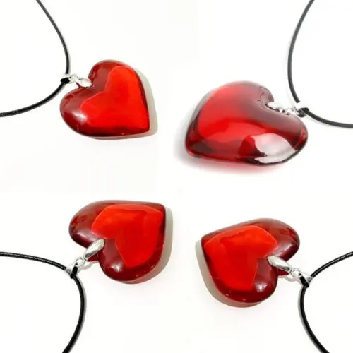 Fashionable Red Heart Shaped Glass Pendant Necklace – Adjustable Chain, Y2K Jewelry Gift for Teen Girls & Women