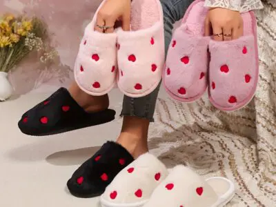 Cozy Heart Pattern Plush Winter Slippers for Women – Warm Indoor/Outdoor Shoes with Non-Slip EVA Sole