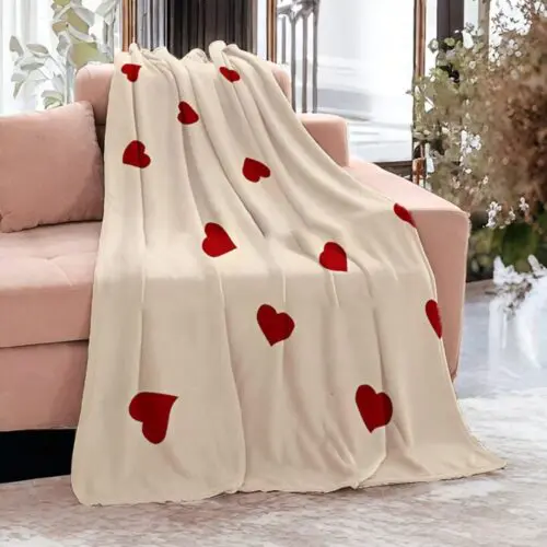 Valentine’s Day Heart Flannel Blanket – Soft Knit Polyester, All-Season Warm Throw for Sofa, Bed, Travel & Gift, Bed, Camping, Travel, Office, Family Nap, Ideal for Birthday and Christmas Gifts for Husbands, Wives, Girlfriends, and Girls