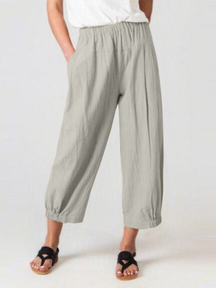 Stylish Women’s Loose Straight Trousers in a Solid Color