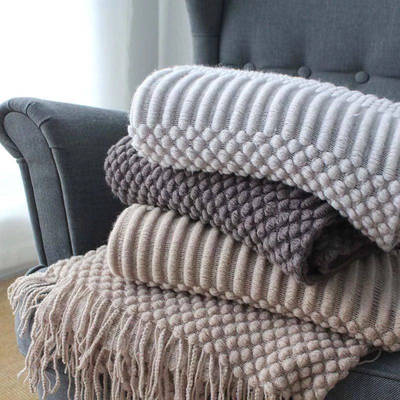 Cozy Small Nap Blanket – Perfect for Quick Comfort