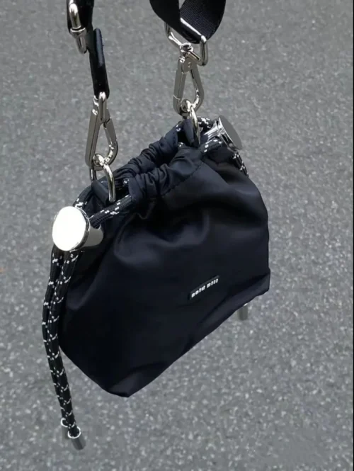Chic Mini Crossbody Bag: Luxe Designer Shoulder Bag, Embracing the Latest Trend in Fashion