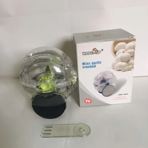 Stainless Steel Garlic Press - Effortless Herb Mincing and Crushing Kitchen Tool