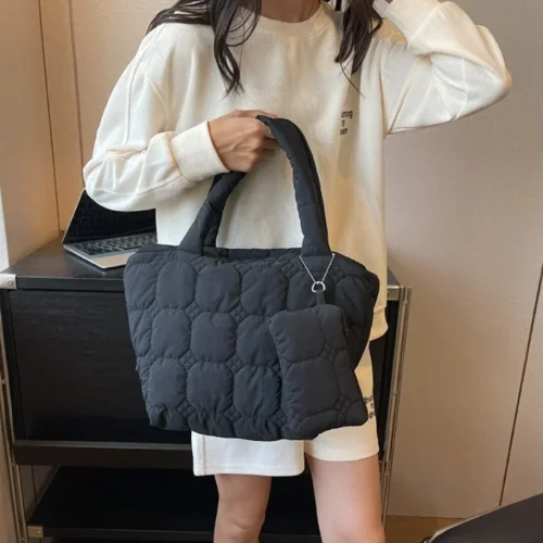 Fashionable, Lightweight Puffy Top-Handle Bag with Large Capacity - A Stylish Ladies' Totes Bag