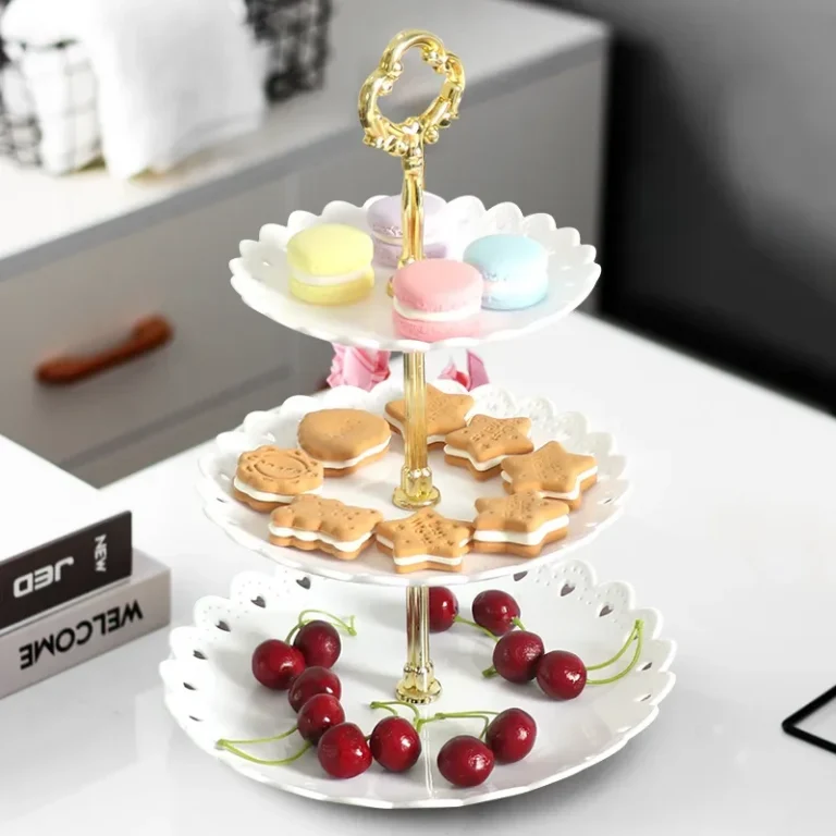 3-Tier Cupcake Stand Fruit Plate Holder Desserts Snack Candy Buffet Stand Tower for Christmas Wedding Party Cake Dessert Tray