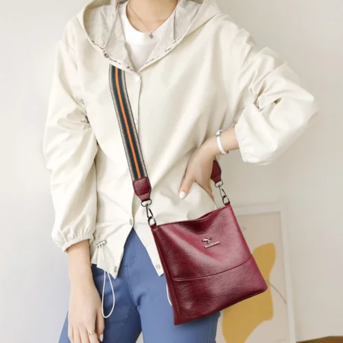 High-Quality Soft PU Leather Crossbody Bags for Women - Stylish and Versatile