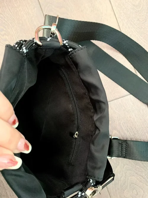 Chic Mini Crossbody Bag: Luxe Designer Shoulder Bag, Embracing the Latest Trend in Fashion