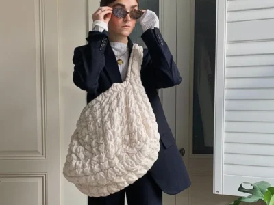 Lightweight Crossbody Bags - Chic & Spacious Options for Modern Women