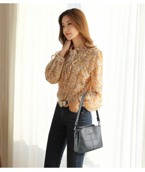 Exquisite Embroidered Tote Bag for Women - Fashionable Crossbody Handbag
