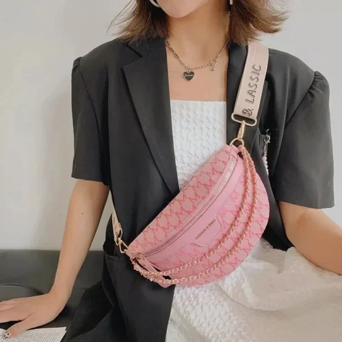 Elevate Your Style with our Fashionable Patterned Fanny Packs for Women - Featuring Stylish Letter Prints, Chain Details, and a Wide Strap for a Versatile Crossbody Bag