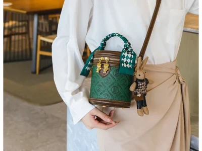 Spacious Cylinder Bucket Crossbody Bags - Stylish and Versatile for Women