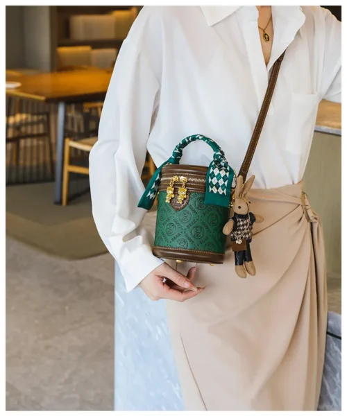 Spacious Cylinder Bucket Crossbody Bags - Stylish and Versatile for Women